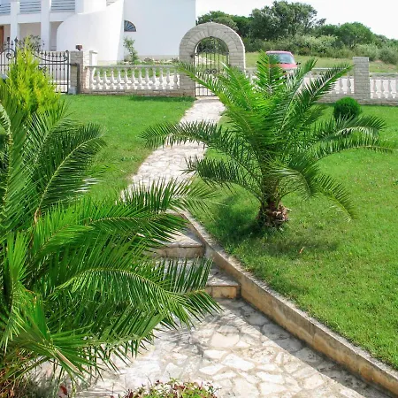 Apartment Ursa By Interhome *