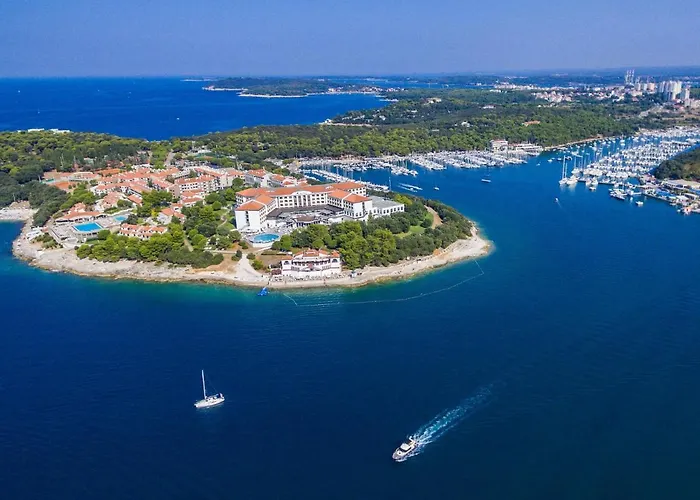 Apartment Ursa By Interhome Pjescana Uvala