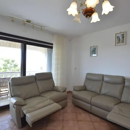 Ursa - Pul320 By Interhome *